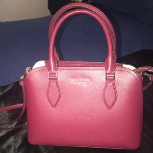 Kate spade Practically new pocket book used one time! Great deal!